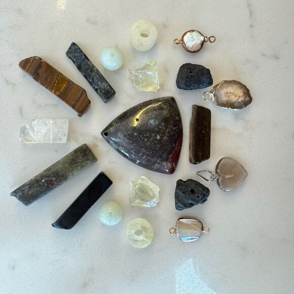 Natural Stone and Crystal Pendant Lot - Picture 16 of 16